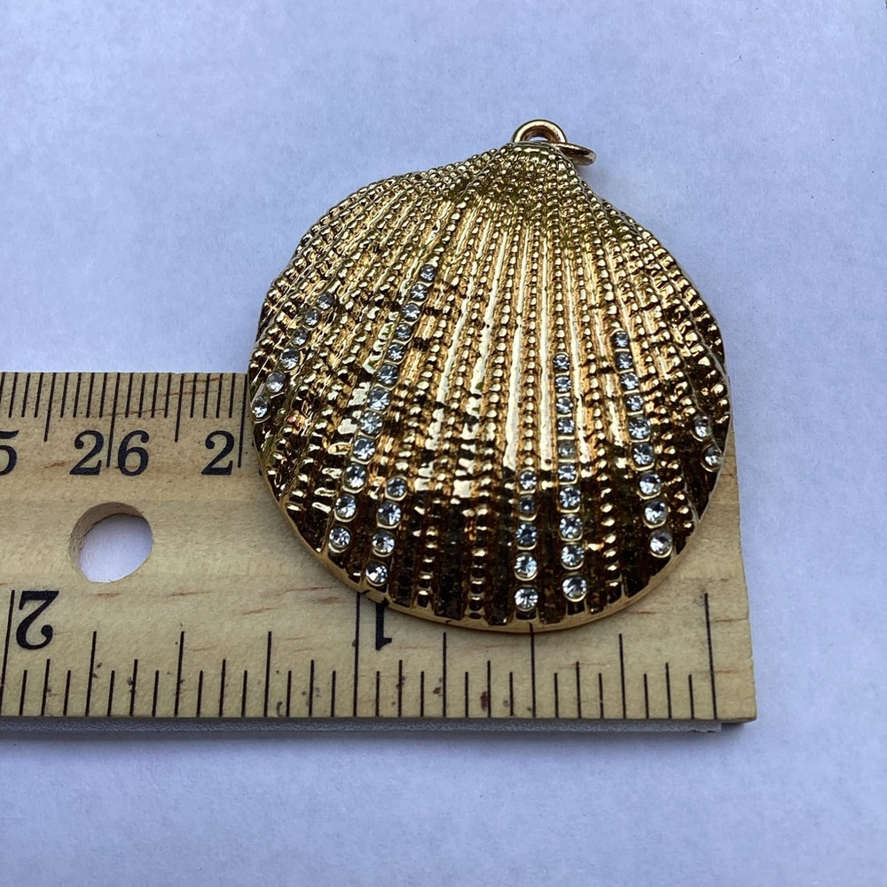 Gold Seashell Pendant with Rhinestones - Picture 6 of 7